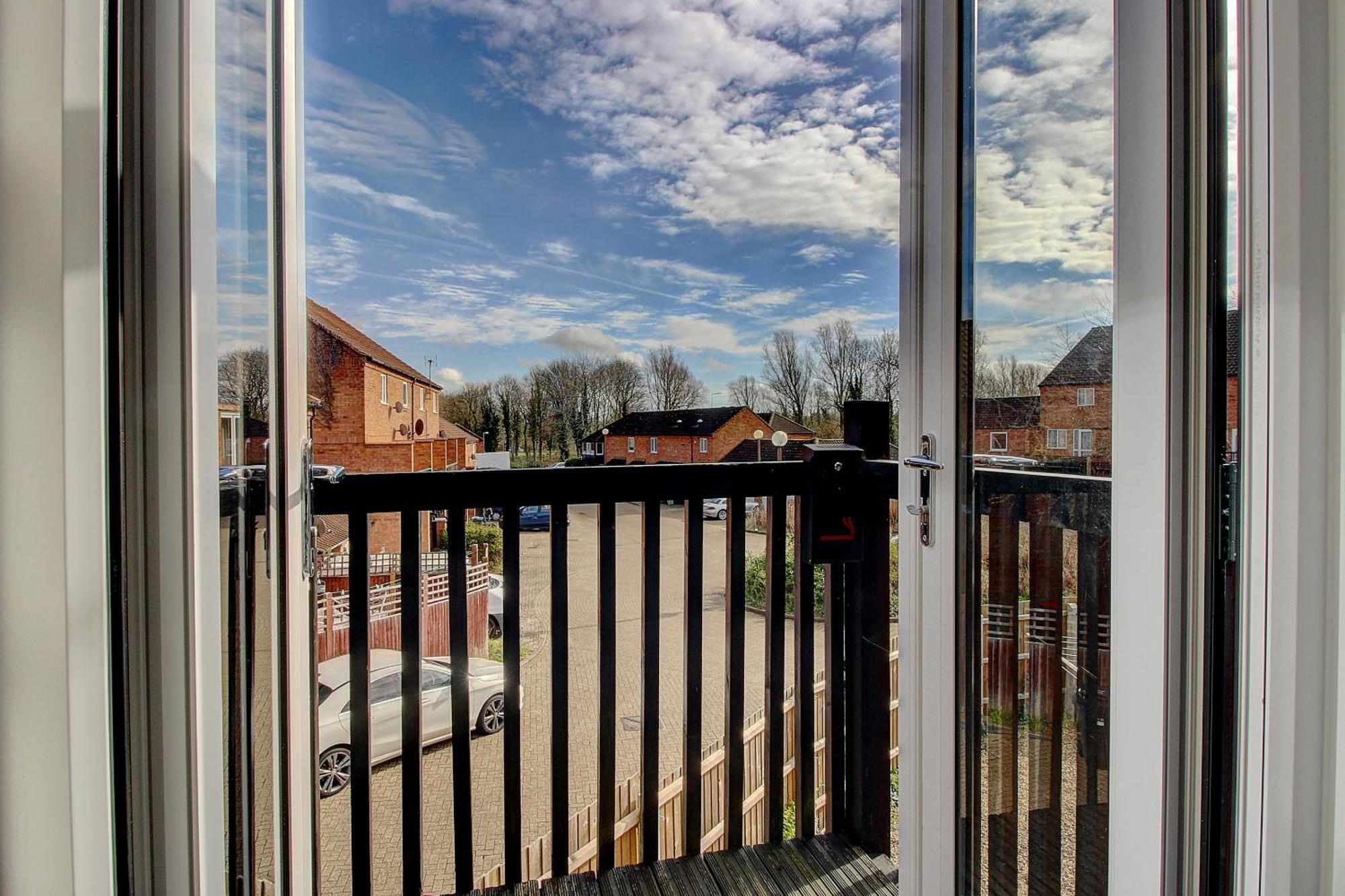 2 Minutes From Mk Central By Car- 2 Bed Apartment - 2 Free Parking Spaces- Hosted By Stayinmk Milton Keynes Eksteriør billede